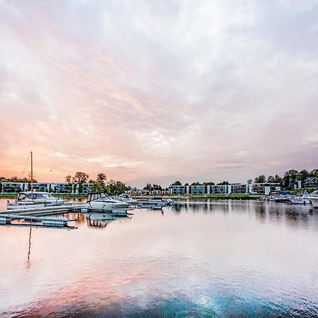 Maremueritz Yachthafen Resort วาเริน ภายนอก รูปภาพ