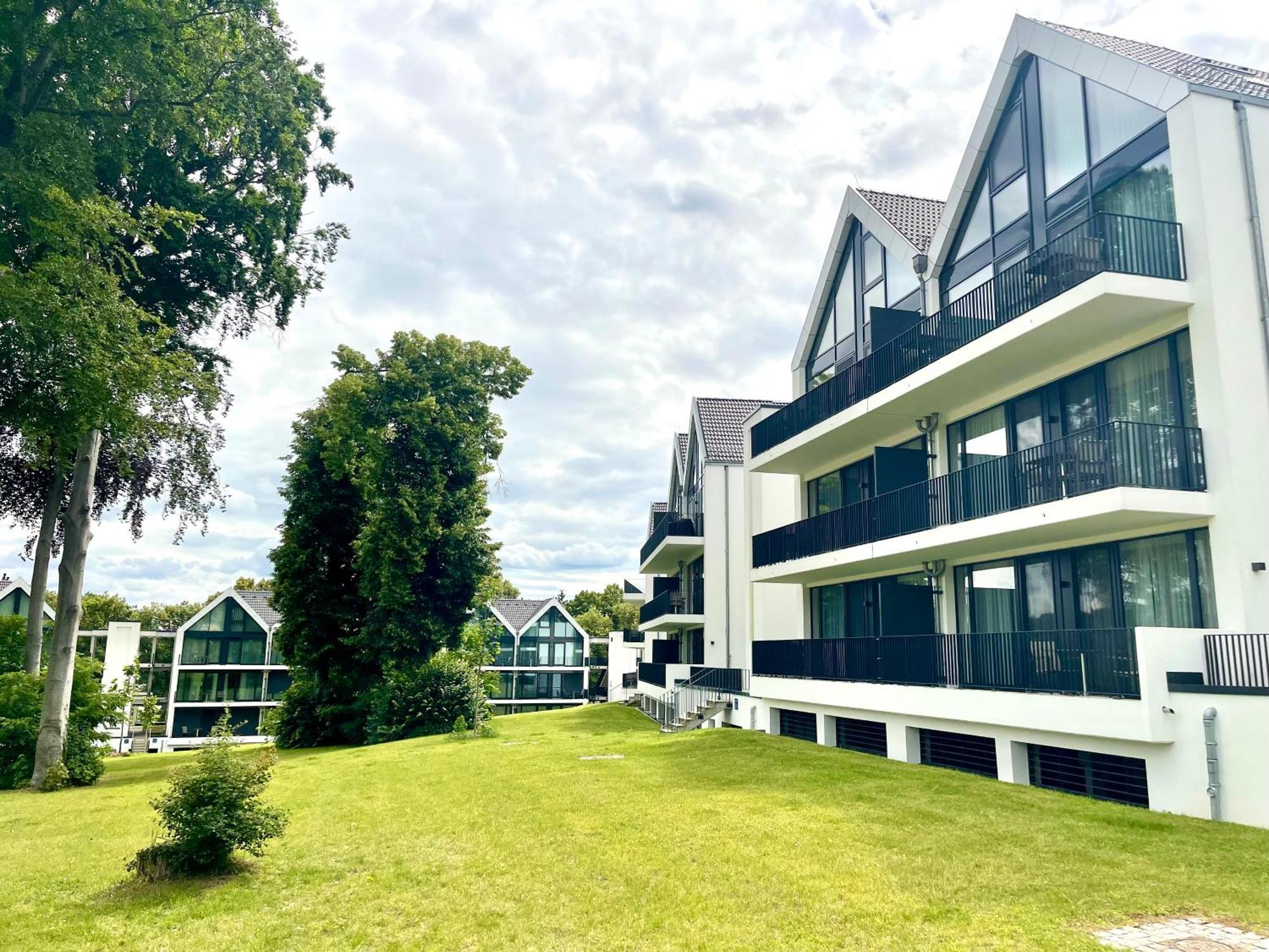 Maremueritz Yachthafen Resort วาเริน ภายนอก รูปภาพ